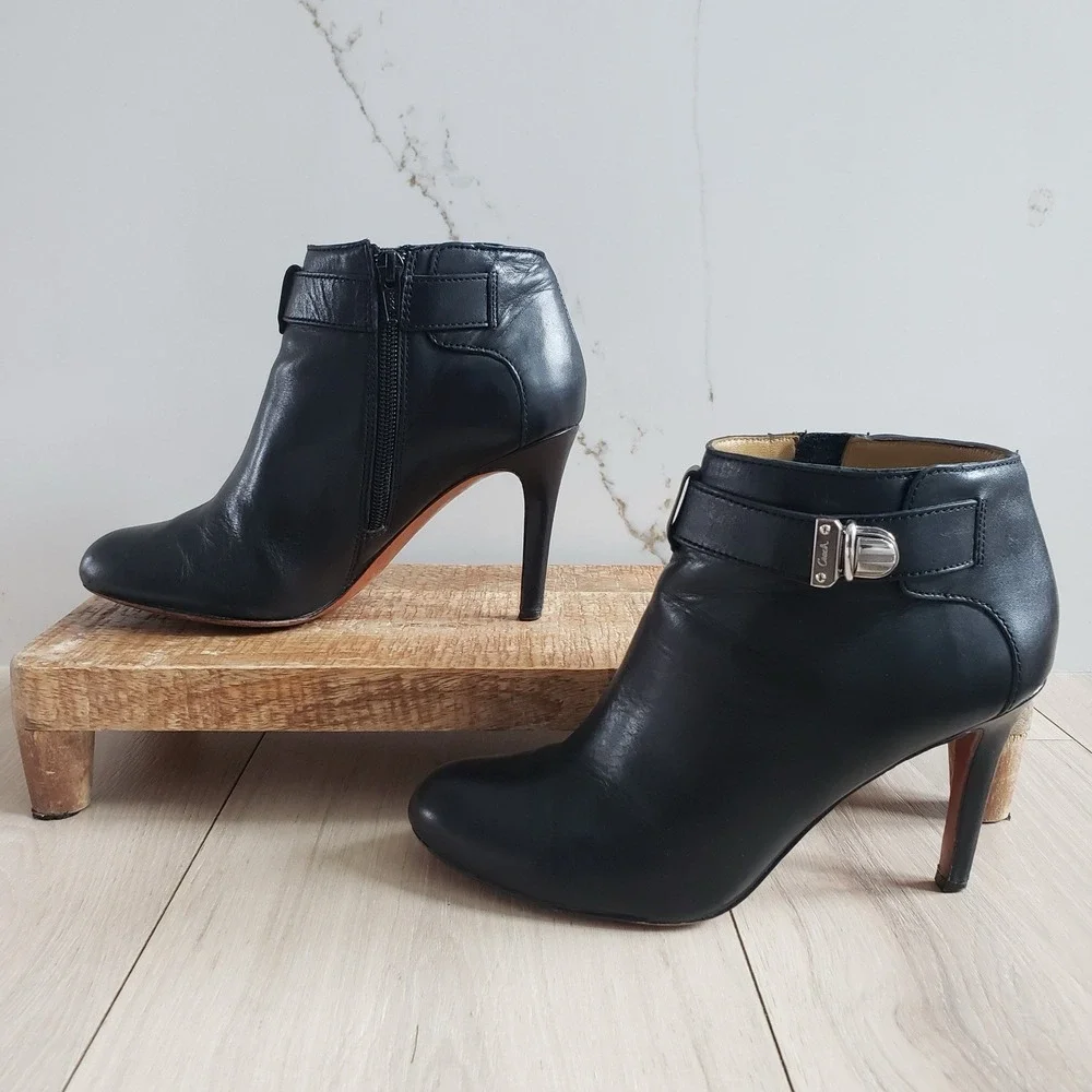 COACH Boots Womens 6.5 Black Sondra Leather High Heel Belted Booties‎